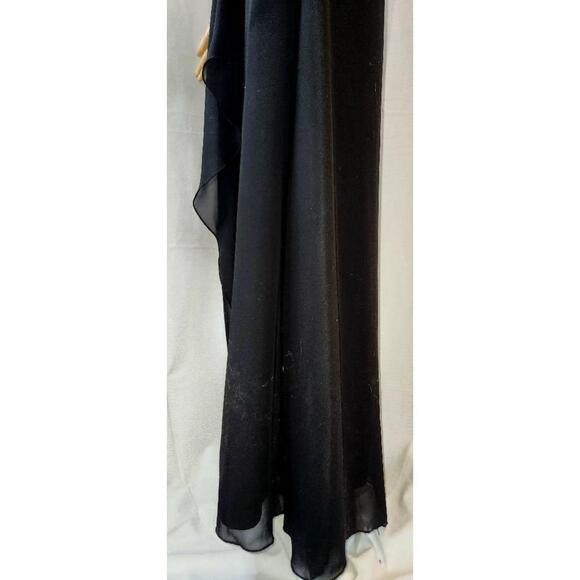 Symphony of Venus Strapless Bridal Dress - Picture 6 of 10